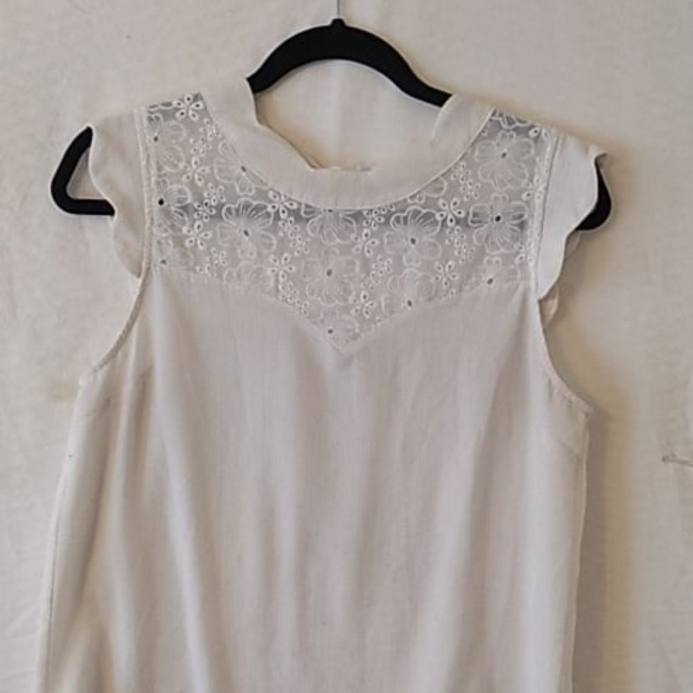 Monteau Lace Top with Scalloped Sleeves